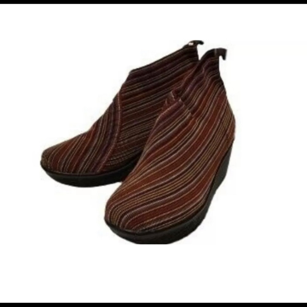 Bernie Mev Women Maile Fashion Boot size 41